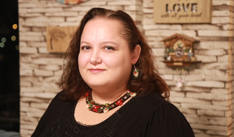 Önce Aile Derneği, bu yıl “Yılın Rol Modeli Ödülü”nü sanatçı Eylem Erdem Uğurlu’ya verdi