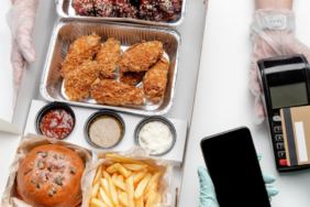 Uber kurumsal catering platformu ezCater'ı 2,3 milyar dolara satın alıyor